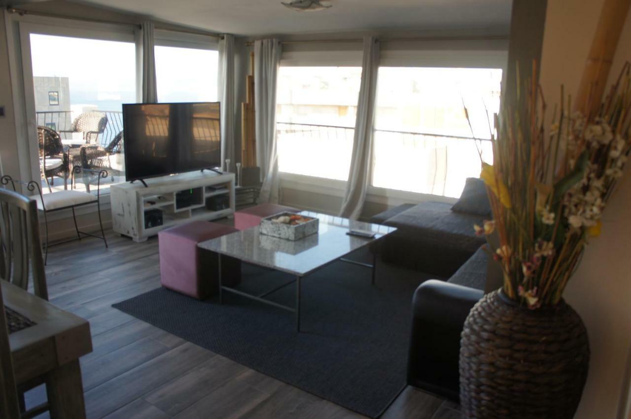 Atico Apartment Салоу Екстериор снимка