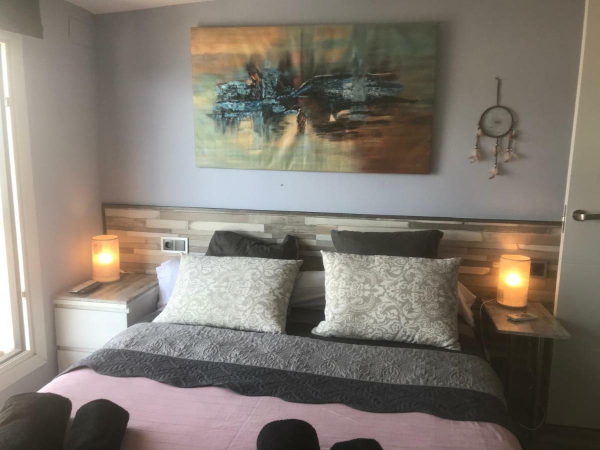 Atico Apartment Салоу Екстериор снимка
